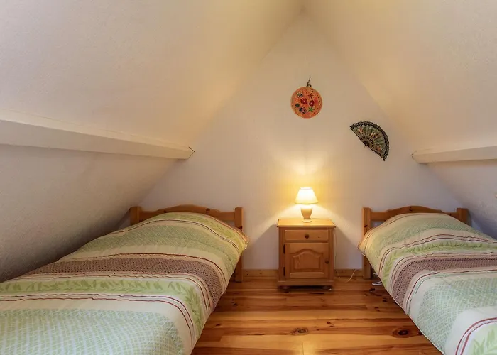 T4 7 Pers, Parking, Proche Stations - Fr-1-402-145 Holiday home Luz-Saint-Sauveur