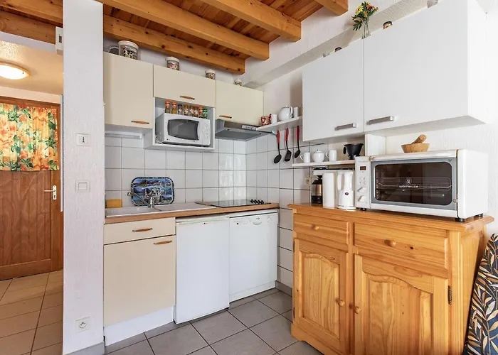 Holiday home T4 7 Pers, Parking, Proche Stations - Fr-1-402-145 Luz-Saint-Sauveur